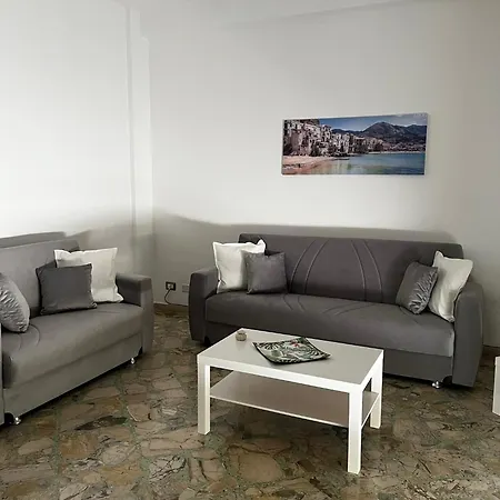La Conchiglia Apartment *