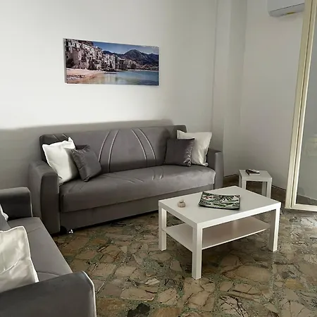 La Conchiglia Apartment *